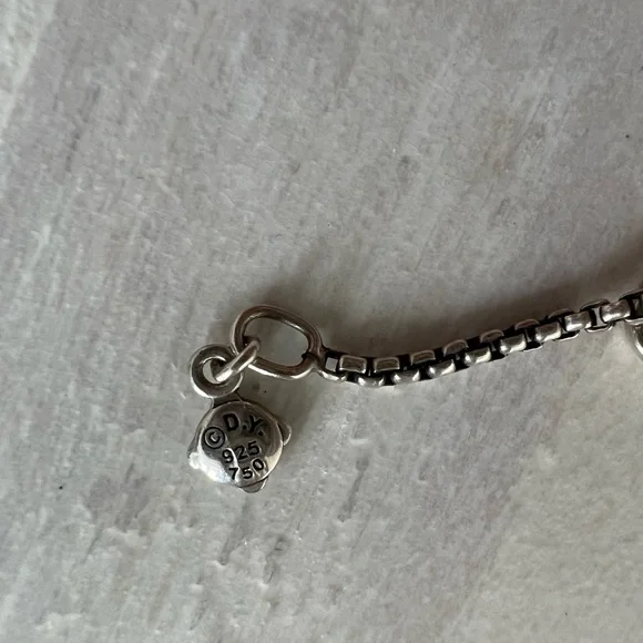 David Yurman Cable Two Tone Circle Necklace with Diamonds- New Condition! - Picture 9 of 9